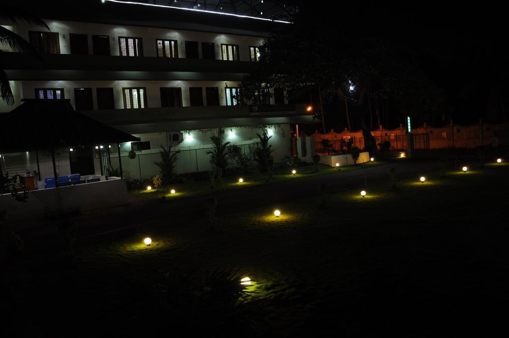 Cosy Regency Bed & Breakfast Alappuzha Exterior photo
