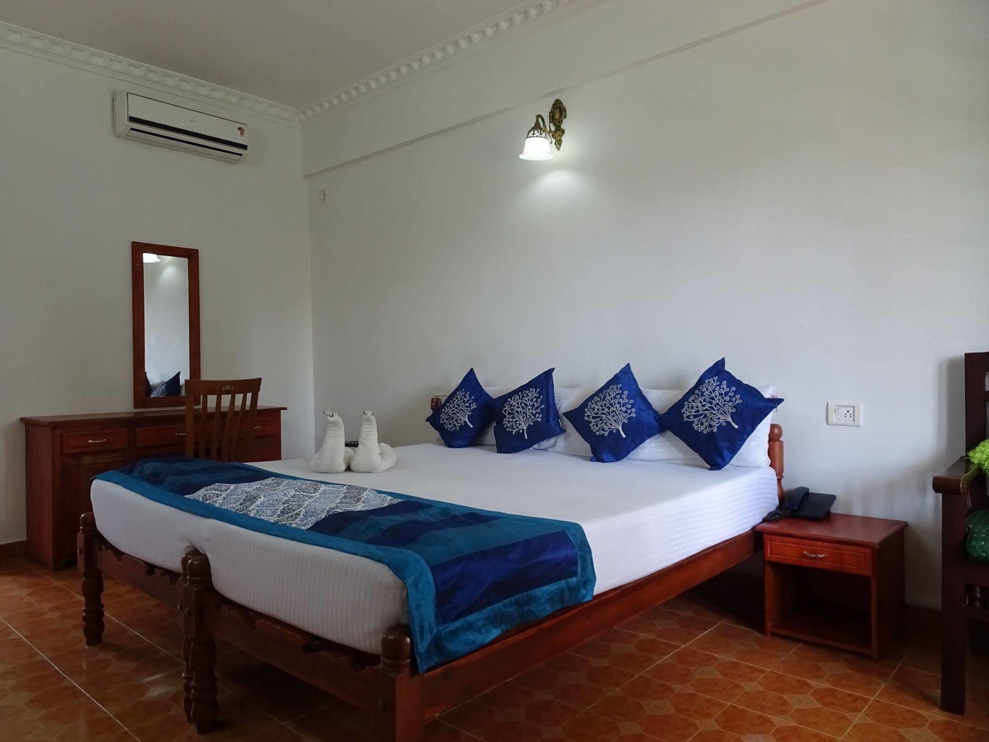 Cosy Regency Bed & Breakfast Alappuzha Exterior photo