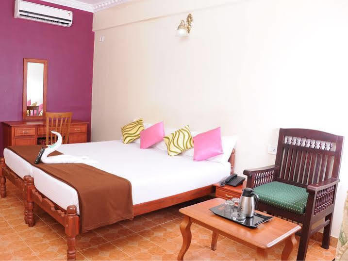 Cosy Regency Bed & Breakfast Alappuzha Exterior photo